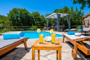 Villa Ognjistar in the hinterland of Makarska Riviera